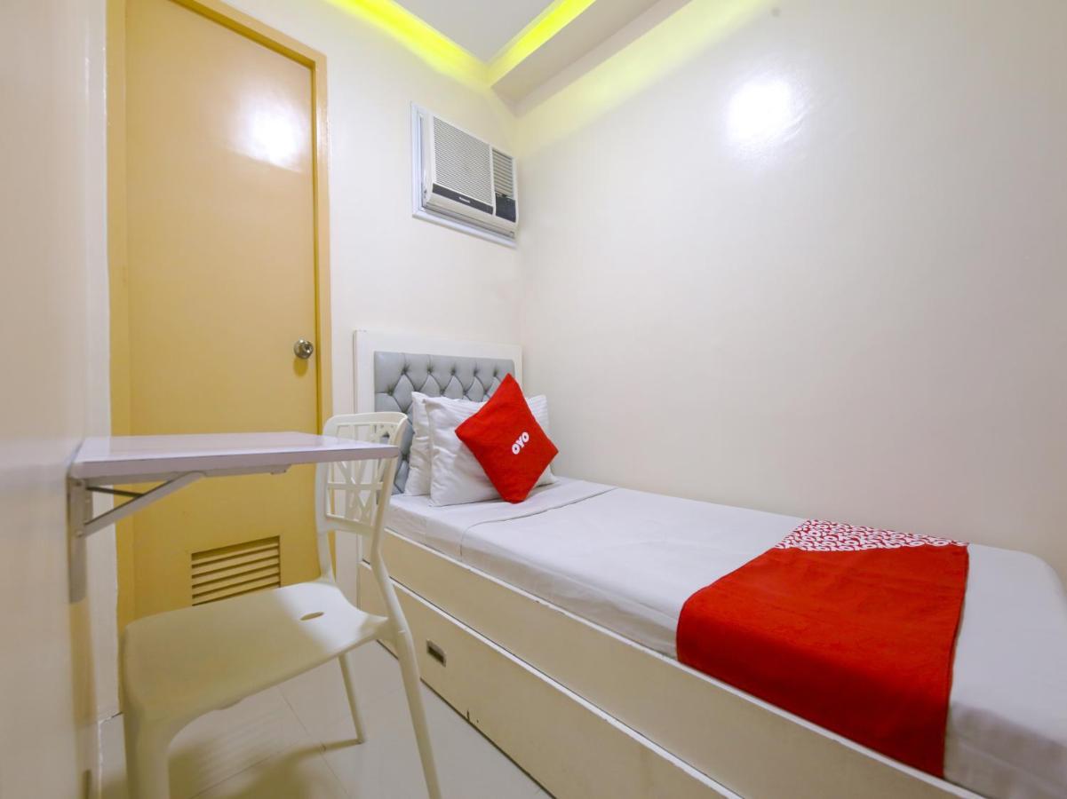 Oyo 783 Freemont Place Paranaque City Bagian luar foto
